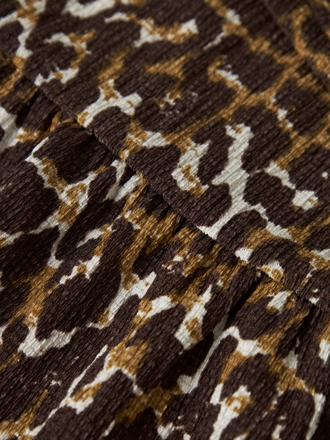 model_shot-front_full